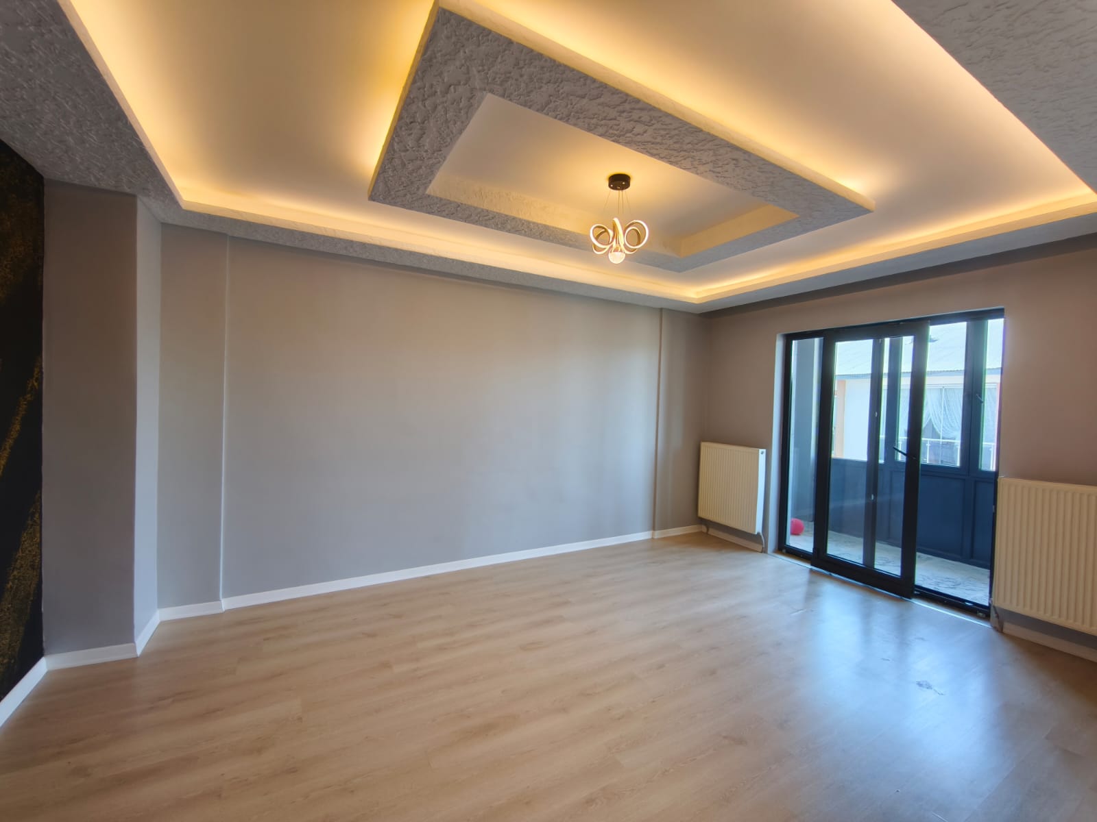 ŞÜKRÜPAŞA'DA SATILIK DAİRE
